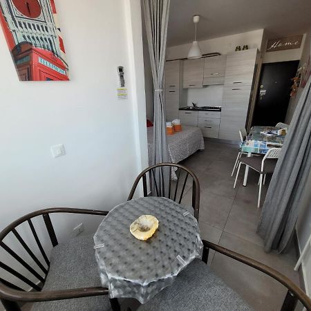 Rosato 2 Sea View Apartment Lignano Sabbiadoro Dış mekan fotoğraf