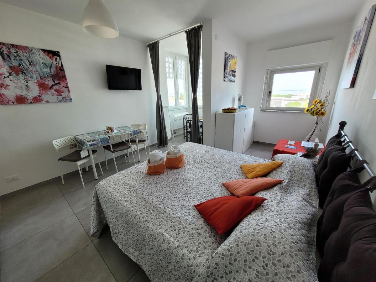 Rosato 2 Sea View Apartment Lignano Sabbiadoro Dış mekan fotoğraf