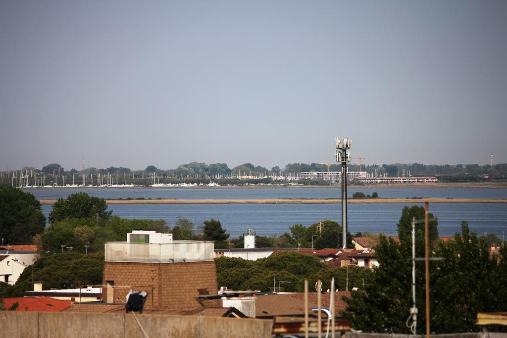 Rosato 2 Sea View Apartment Lignano Sabbiadoro Dış mekan fotoğraf